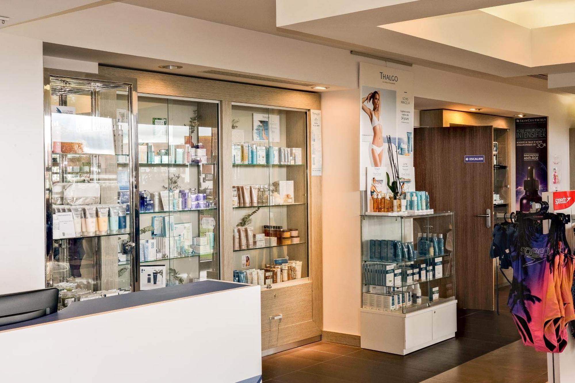 Thalazur Cabourg - Hotel & Spa Екстер'єр фото